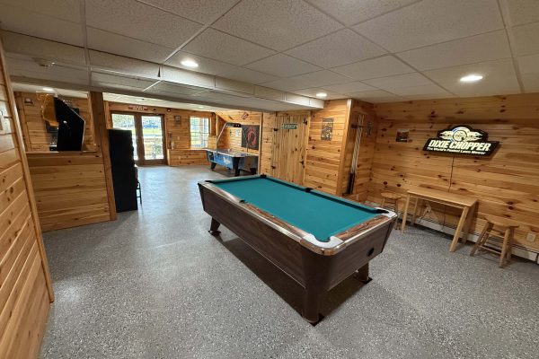 HappyGrounds-Circle-CG-rechall-gameroom-pooltable