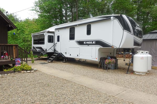 Happy Grounds Peaceful Pines Campground RV