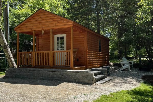 HappyGrounds-BonnieBrae-RedwoodCabin