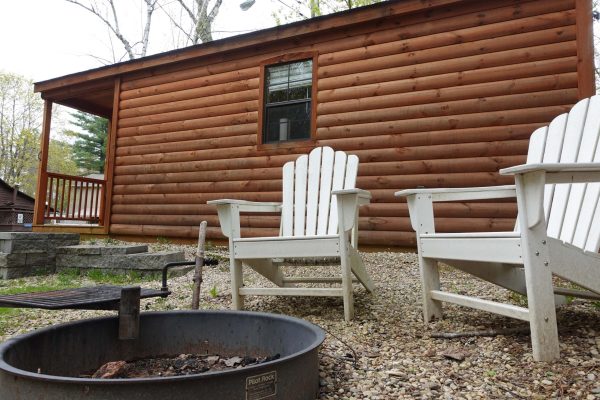 Bonnie-Brae-Campground-Spring-2026-Cabins-Exterior-8-Firepit