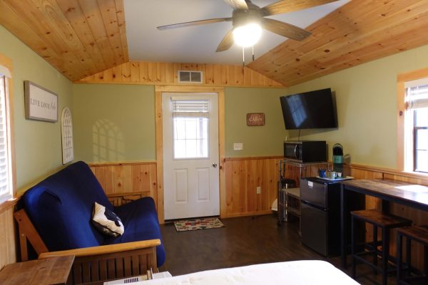 Bonnie-Brae-Campground-Spring-2026-Cabins-Interior-1