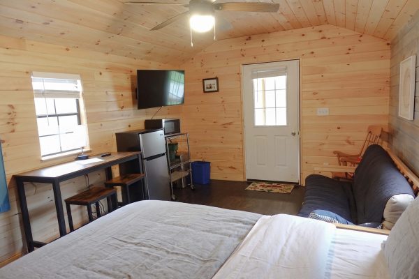 Bonnie-Brae-Campground-Spring-2026-Cabins-Interior-4